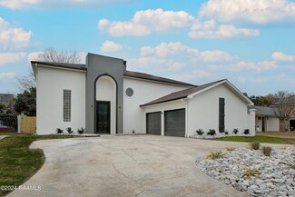 305 Redoak Cir, Lafayette, LA 70506