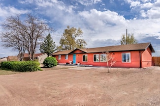 1174 E Escondido Dr, Pueblo, CO 81007