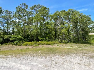 109 Velma Ln, Morehead, NC 28570