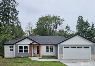 7579 E Idaho St, Port Orchard, WA 98366