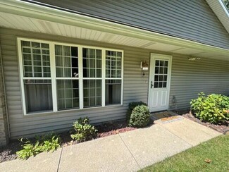 1940 David Dr, Chesterton, IN 46304