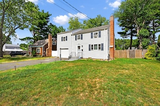 20 Ferncrest Dr, East Hartford, CT 06118