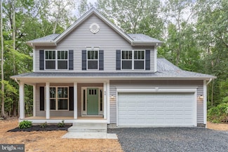 821 Mattox Ave, Colonial Beach, VA 22443