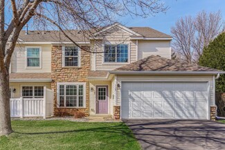 318 Wilderness Dr Unit 4, Chaska, MN 55318
