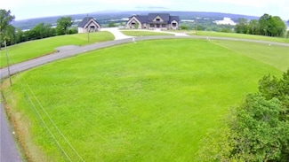 370 Apple Ln, Russellville, AR 72802