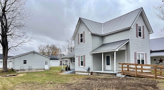 305 N 7th St, Summitville, IN 46070