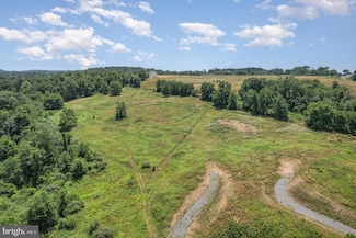 281 N Lewisberry Rd, Mechanicsburg, PA 17055