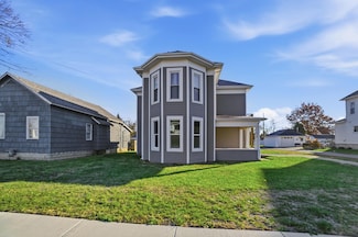 516 S Main St, Delphos, OH 45833