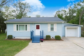 4121 Quebec St, Auburn Hills, MI 48326