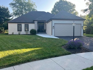 450 Village Ridge Ct, Powell, OH 43065