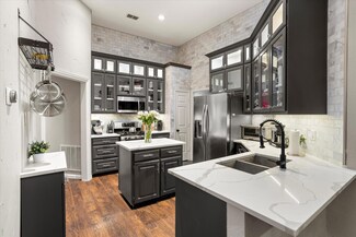 2127 Amherst Dr, Lewisville, TX 75067