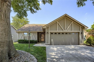 5206 NW 84th Place, Kansas City, MO 64154