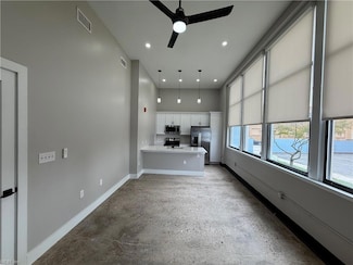 332 34th St Unit 102, Newport News, VA 23607