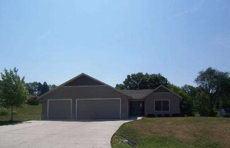 321 Homestead Dr, Twin Lakes, WI 53181