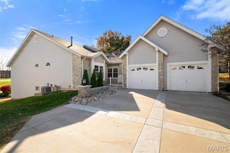 149 Shaelah Ct Unit 25, Weldon Spring, MO 63304