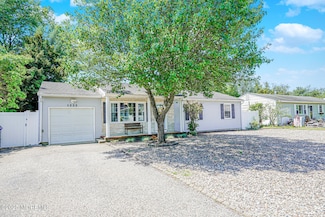 1233 Dove St, Toms River, NJ 08753