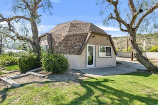 21806 Mayan Dr, Chatsworth, CA 91311