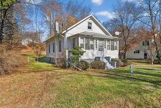 18 Seybolt Ave, Otisville, NY 10963