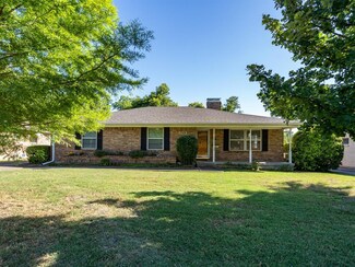 803 Blue Lake Cir, Richardson, TX 75080