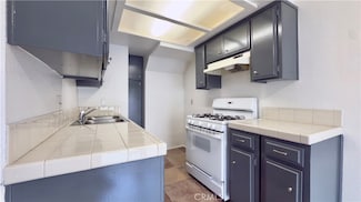 9047 Langdon Ave Unit 28, North Hills, CA 91343