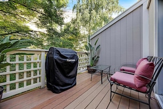 2719 Oak Rd Unit J, Walnut Creek, CA 94597