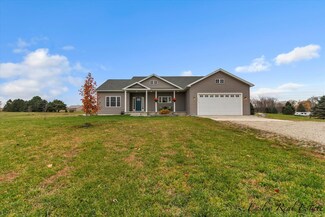 346 Daggett Rd, Sand Lake, MI 49343