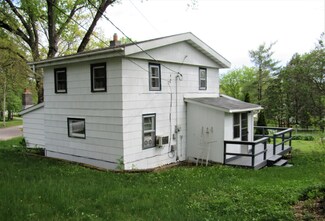 802 Mound St, Baraboo, WI 53913