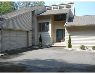 50 Pondview Dr, Hampden, MA 01036