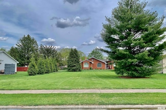 510 Westwinds Dr, Jacksonville, IL 62650
