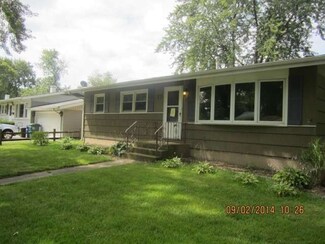 27 Blackhawk Dr, Thornton, IL 60476