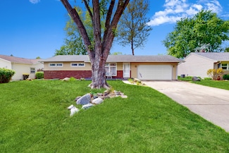 143 Scott Dr, East Dundee, IL 60118