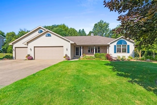 3133 Westmore Ln, Suamico, WI 54313