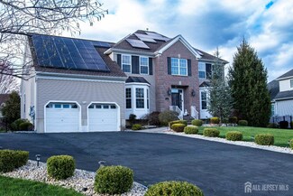 23 Keswick Cir, Monroe Township, NJ 08831