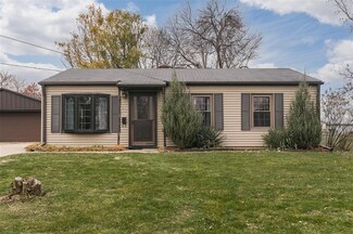 5640 Vermont St SW, Cedar Rapids, IA 52404