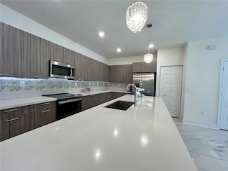 4745 NW 83rd Pkwy, Doral, FL 33166