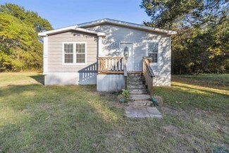 208 S Sun Camp Rd, White Oak, TX 75693