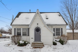 817 Grandview Ave, Waterloo, IA 50703