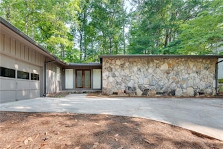235 Trailmore Ct Unit 2, Roswell, GA 30076