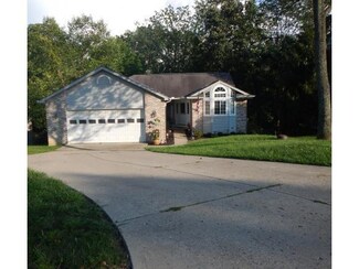 1481 Heidi Haven Dr, Lawrenceburg, IN 47025