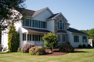 8323 Hensingersville Rd, Alburtis, PA 18011