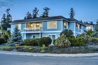 5214 Heather Dr, Anacortes, WA 98221