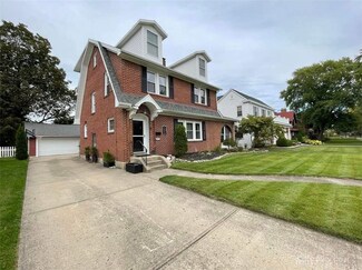 104 Dover Rd, Springfield, OH 45504