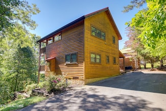 3572 Pebbles Mountain Way, Sevierville, TN 37862