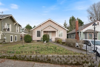 1242 7th St, Bremerton, WA 98337