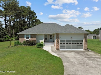 113 E Canvasback Dr, Currituck, NC 27929