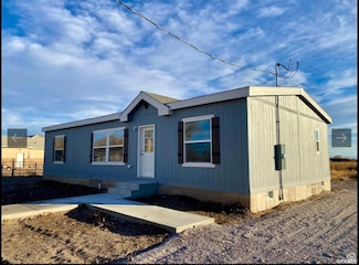 289 W Center St S, Hinckley, UT 84635