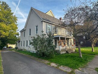551-553 Main St, New York Mills, NY 13417