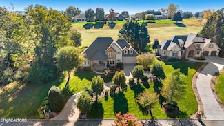 310 Pineberry Dr, Vonore, TN 37885