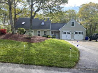 9 Noreast Dr, Sagamore Beach, MA 02562