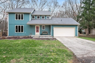 52022 Old Post Ln, Granger, IN 46530